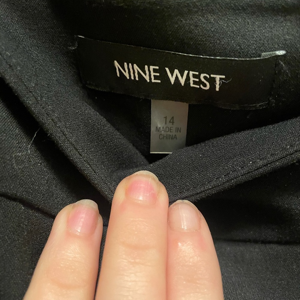 (2/$20 sale!) Nine West black laser cut lace bottom trumpet pencil skirt - Picture 4 of 6